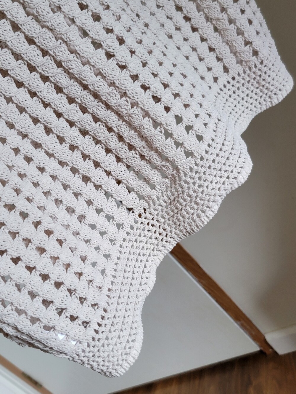 π Coastal Boho Vibes. SzL Artelier by Nicole Miller Open-Knit Hooded Vest βοΈ - Picture 9 of 11
